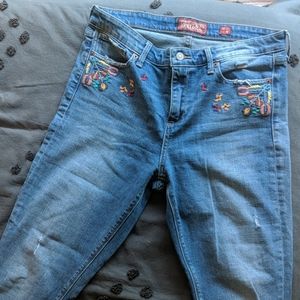 Lucky brand embroidered jeans